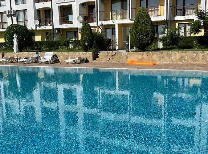 Апартаменти Rutland Sp Равда