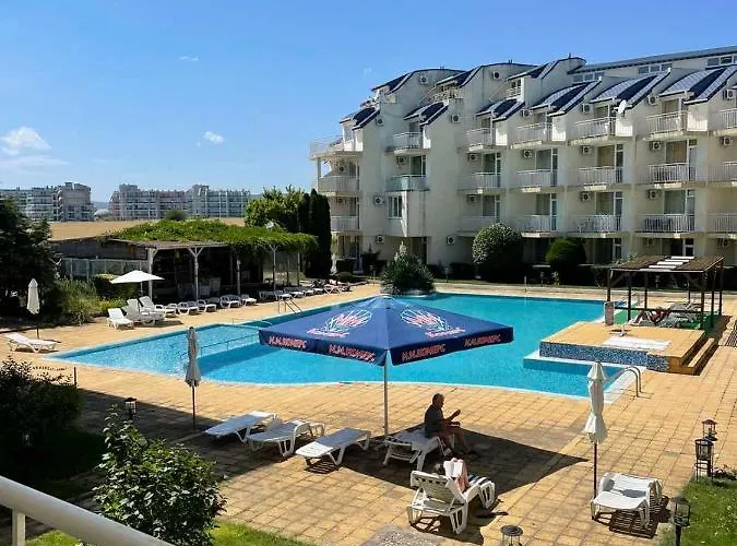 Rutland Sp Апартаменти *